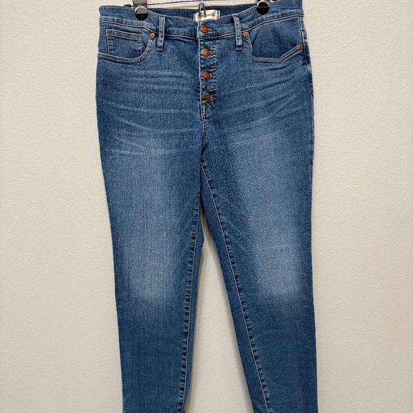 Madewell 9" Mid-Rise Skinny Crop Jeans, Button-Front TENCEL - 32 NWT - Picture 4 of 5